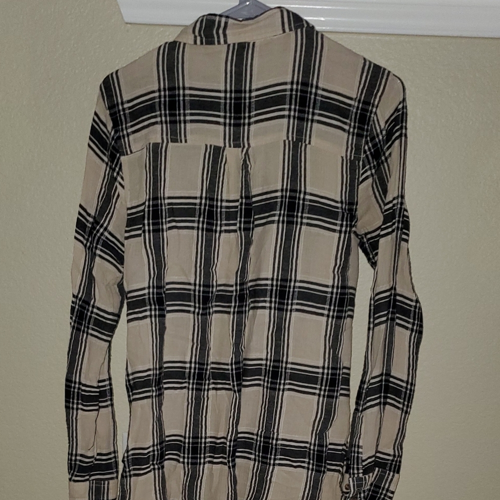 Buckle Flannel - Picture 3 of 3